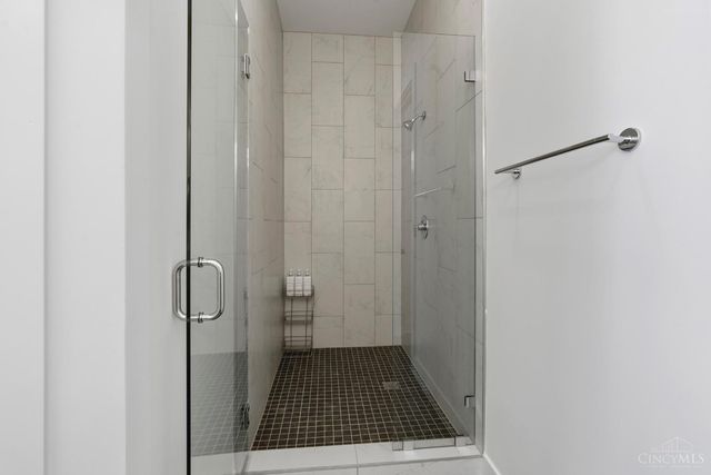 3725 Isabella Avenue, Cincinnati, OH 45209