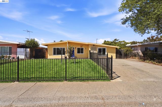 5621 27Th Ave, Sacramento, CA 95820