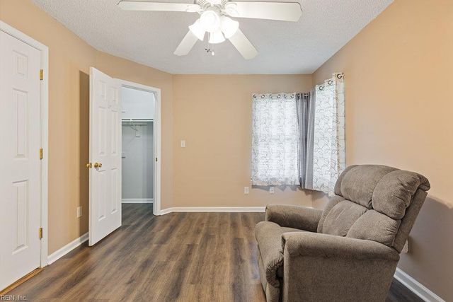 1737 Rock Bridge MEWS, Chesapeake, VA 23320