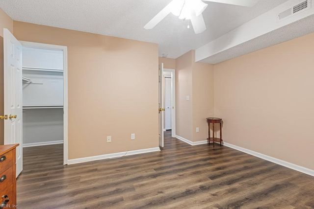 1737 Rock Bridge MEWS, Chesapeake, VA 23320