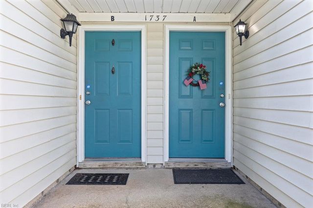 1737 Rock Bridge MEWS, Chesapeake, VA 23320