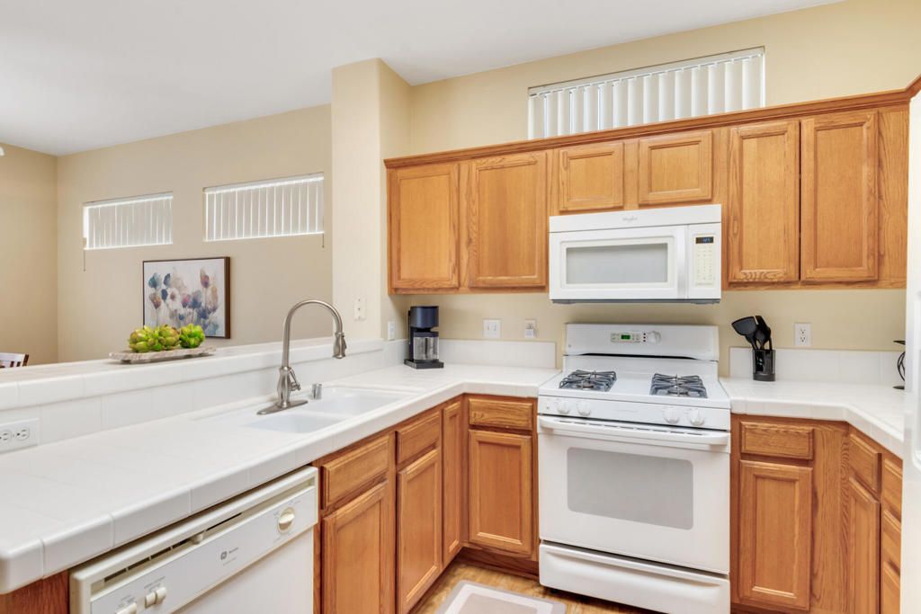 Image 5 of property listing at 78194 Brookhaven Lane, Palm Desert, CA 92211