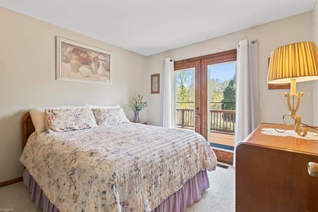 43440 Riverbend Boulevard, Clinton Township, MI 48038