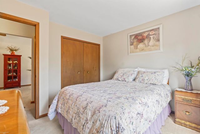 43440 Riverbend Boulevard, Clinton Township, MI 48038