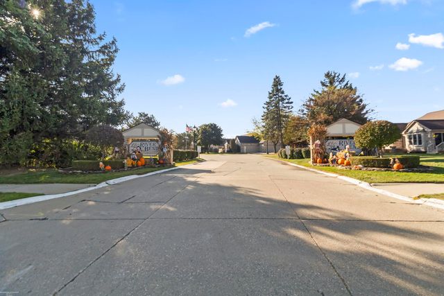 43440 Riverbend Boulevard, Clinton Township, MI 48038