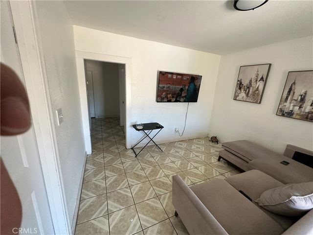 1116 W 78th, Los Angeles, CA 90044