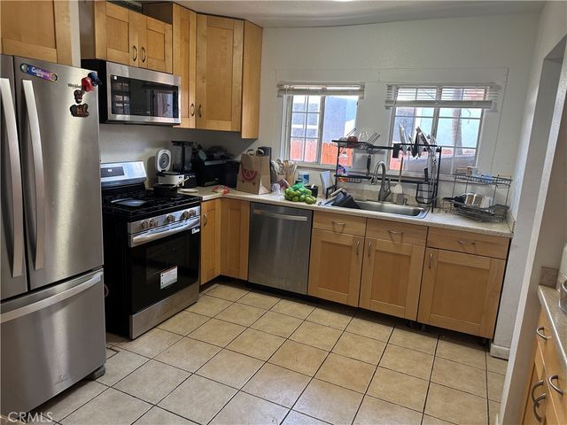 1116 W 78th, Los Angeles, CA 90044
