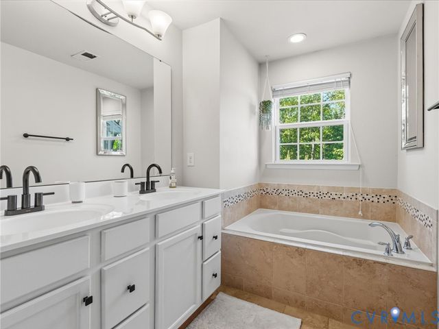 14620 Bridge Creek Dr, Midlothian, VA 23113