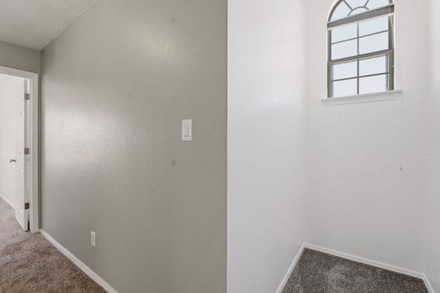 8227 Calle Primera NW, Albuquerque, NM 87120