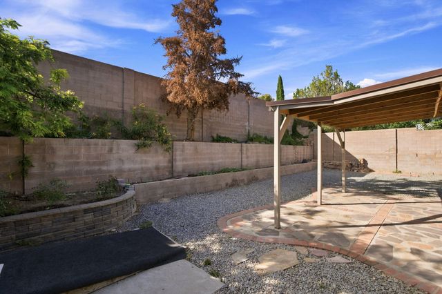 8227 Calle Primera NW, Albuquerque, NM 87120