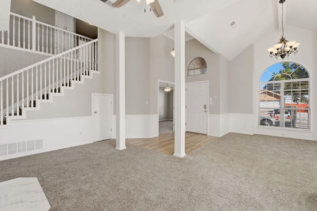 8227 Calle Primera NW, Albuquerque, NM 87120