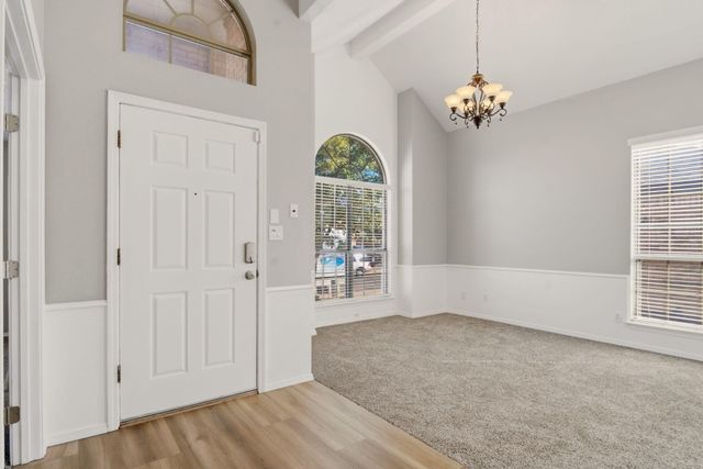 8227 Calle Primera NW, Albuquerque, NM 87120