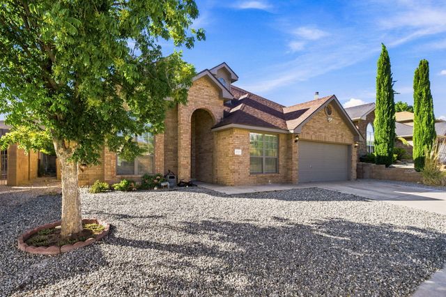 8227 Calle Primera NW, Albuquerque, NM 87120