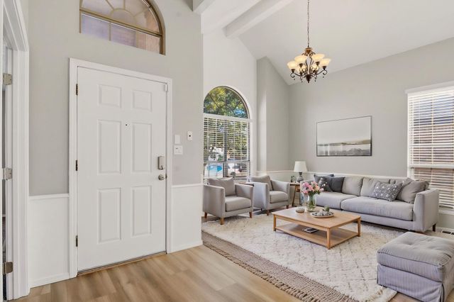 8227 Calle Primera NW, Albuquerque, NM 87120