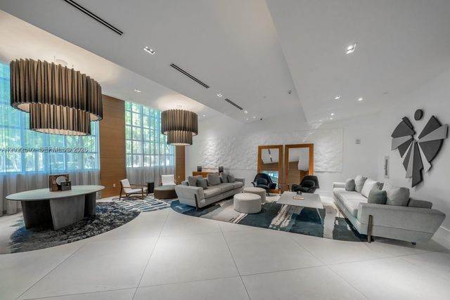 3301 NE 1st Ave H2709, Miami, FL 33137
