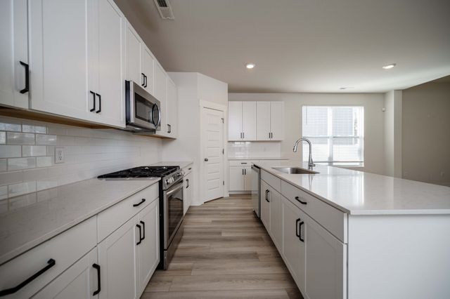 146 Ravens Crest Ave, Mount Juliet, TN 37122