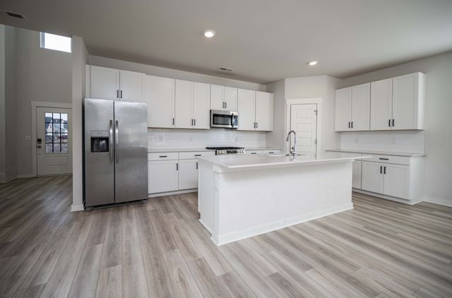 146 Ravens Crest Ave, Mount Juliet, TN 37122