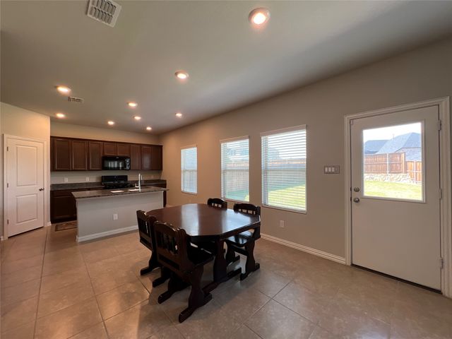 225 Lemley Drive, Fort Worth, TX 76131