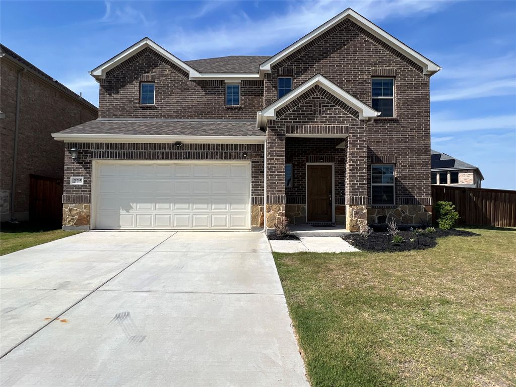 225 Lemley Drive, Fort Worth, TX 76131