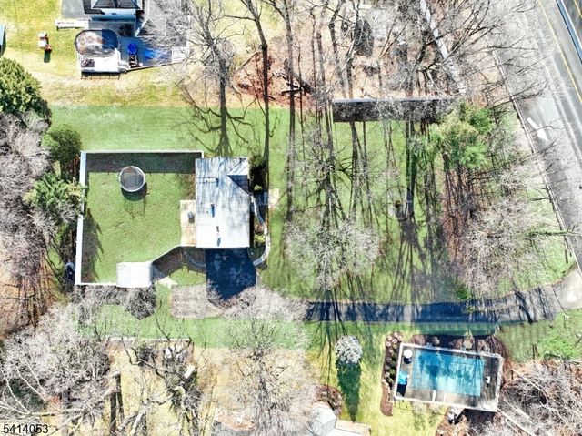 1400 Rr 208, Hawthorne Boro, NJ 07506