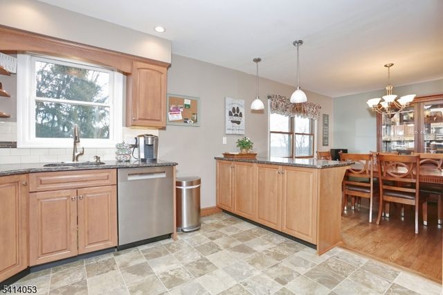 1400 Rr 208, Hawthorne Boro, NJ 07506