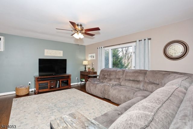 1400 Rr 208, Hawthorne Boro, NJ 07506