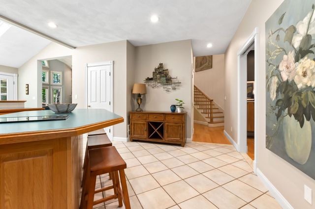 64 Leslie Road, Rowley, MA 01969