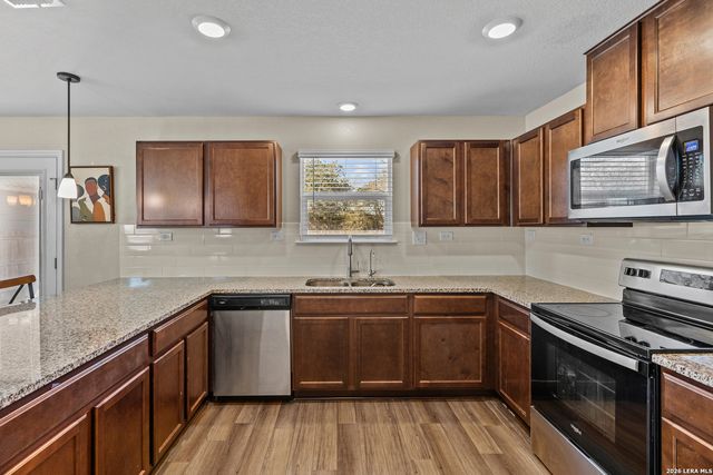 1915 Overlook Knoll, San Antonio, TX 78245