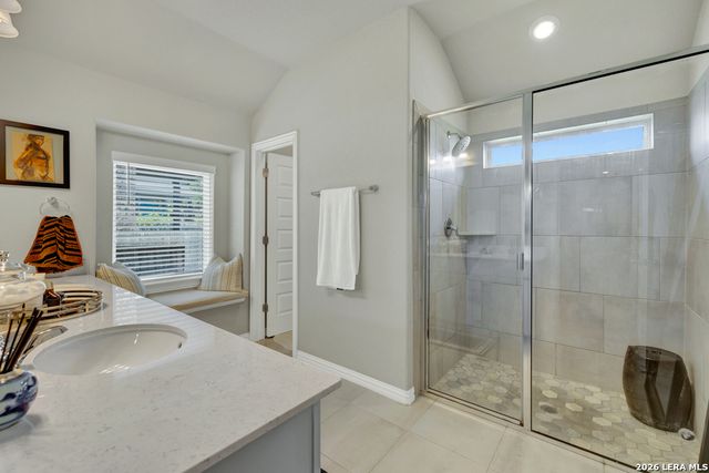 2080 Cowan, New Braunfels, TX 78132