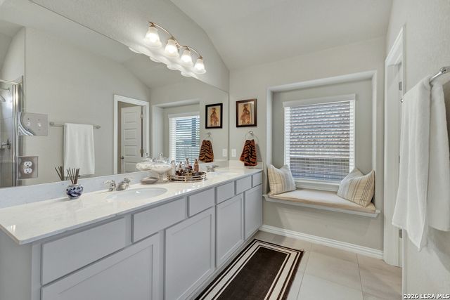 2080 Cowan, New Braunfels, TX 78132