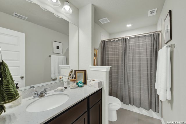 2080 Cowan, New Braunfels, TX 78132