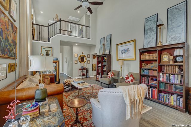 2080 Cowan, New Braunfels, TX 78132