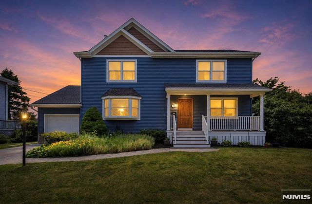 512 Lyster Avenue, Saddle Brook, NJ 07663