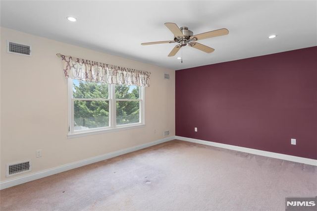 512 Lyster Avenue, Saddle Brook, NJ 07663