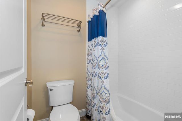 512 Lyster Avenue, Saddle Brook, NJ 07663