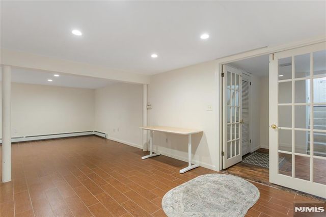 512 Lyster Avenue, Saddle Brook, NJ 07663