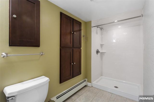 512 Lyster Avenue, Saddle Brook, NJ 07663