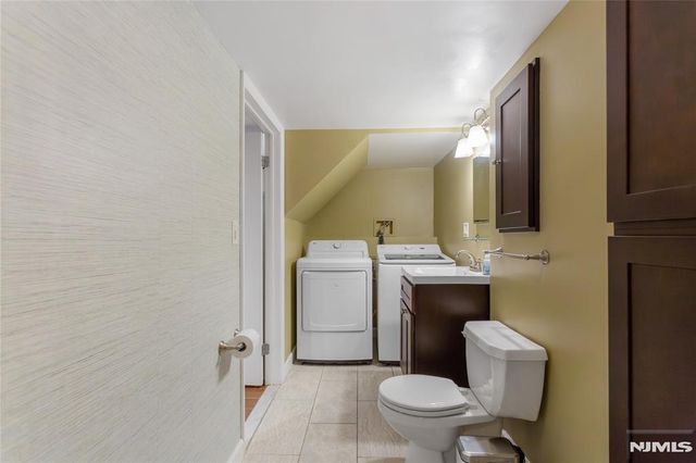 512 Lyster Avenue, Saddle Brook, NJ 07663