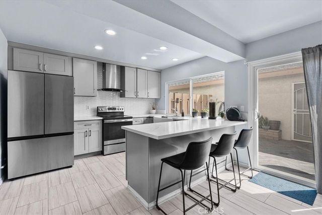 5950 Imperial Highway 48, South Gate, CA 90280