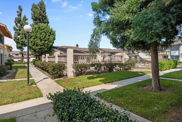 5950 Imperial Highway 48, South Gate, CA 90280