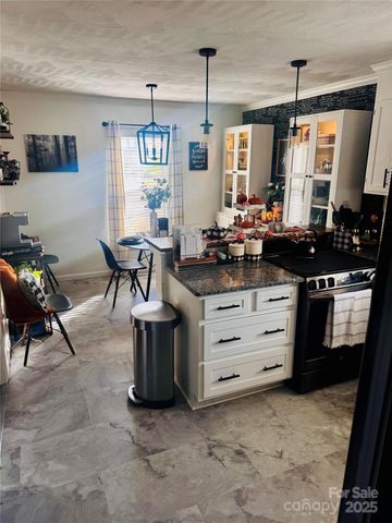 21 Eagle Drive, Taylorsville, NC 28681