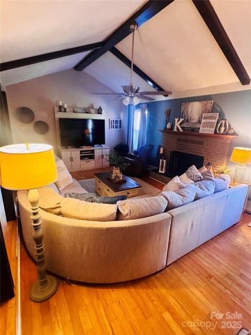 21 Eagle Drive, Taylorsville, NC 28681