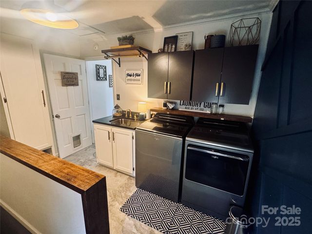 21 Eagle Drive, Taylorsville, NC 28681