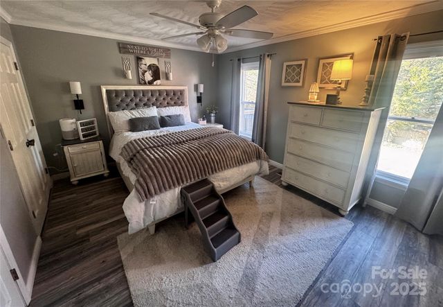 21 Eagle Drive, Taylorsville, NC 28681