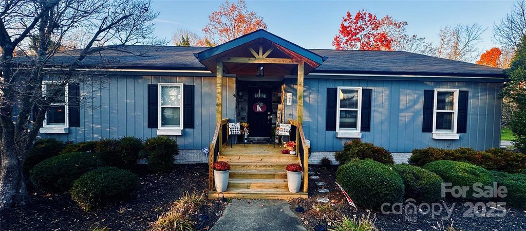 21 Eagle Drive, Taylorsville, NC 28681