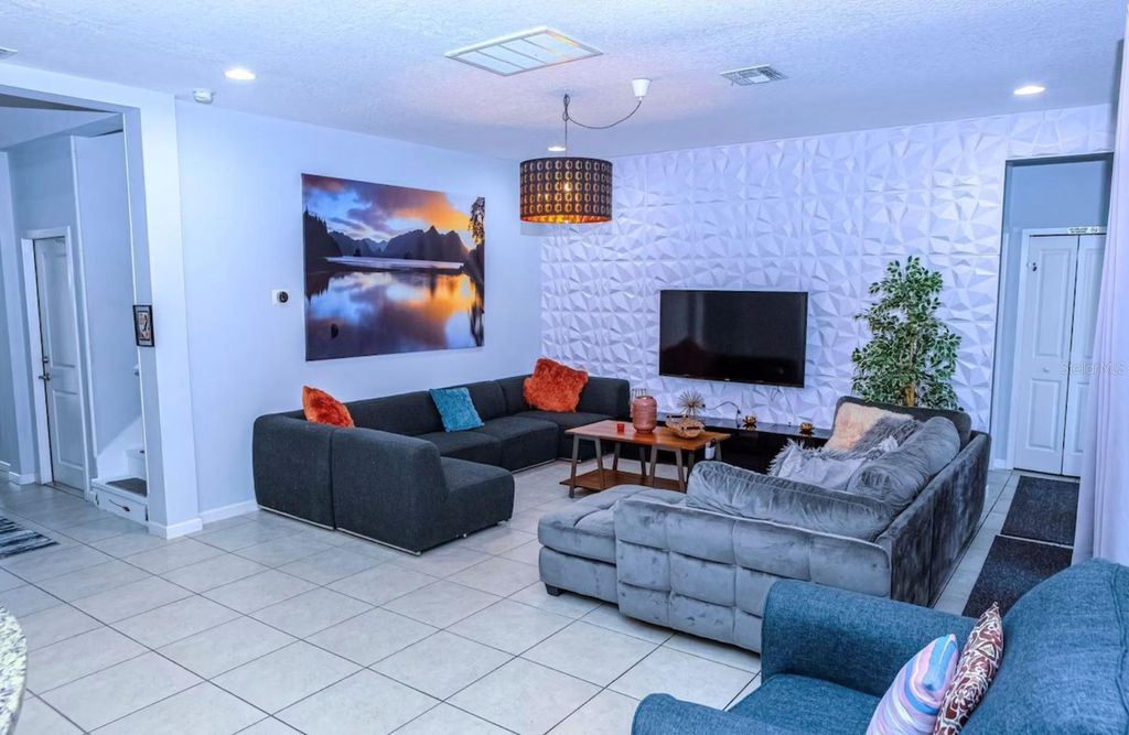 Image 6 of property listing at 2682 CALISTOGA AVENUE, Kissimmee, FL 34741