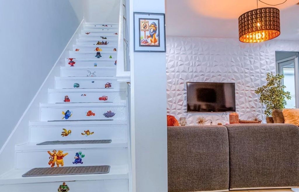 Image 7 of property listing at 2682 CALISTOGA AVENUE, Kissimmee, FL 34741