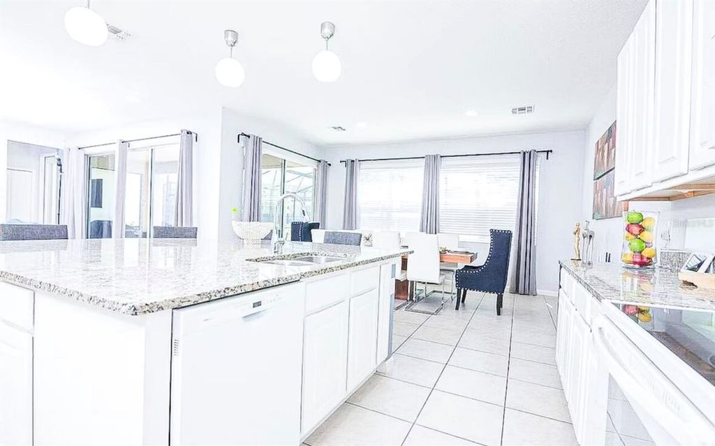 Image 10 of property listing at 2682 CALISTOGA AVENUE, Kissimmee, FL 34741