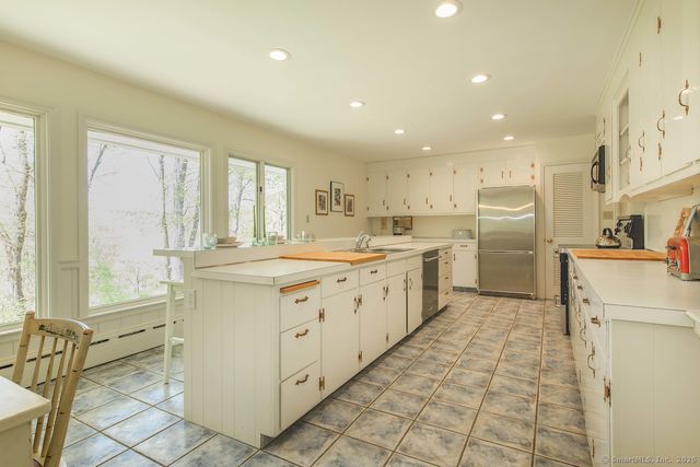 21 South Road, Harwinton, CT 06791