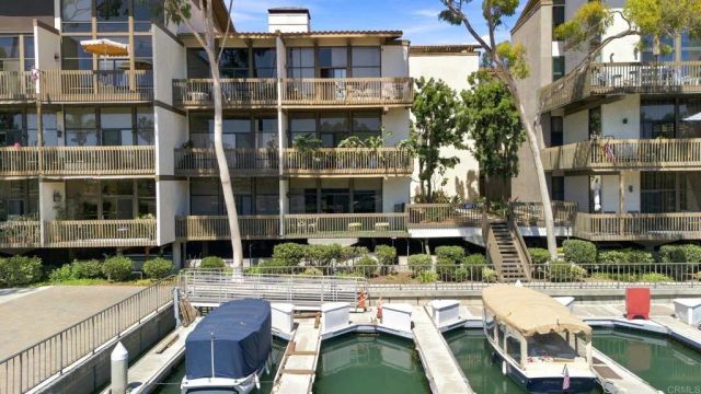 9126 Marina Pacifica Drive North, Long Beach, CA 90803